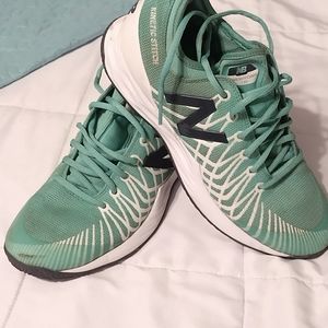 New Balance Tennis Shoes